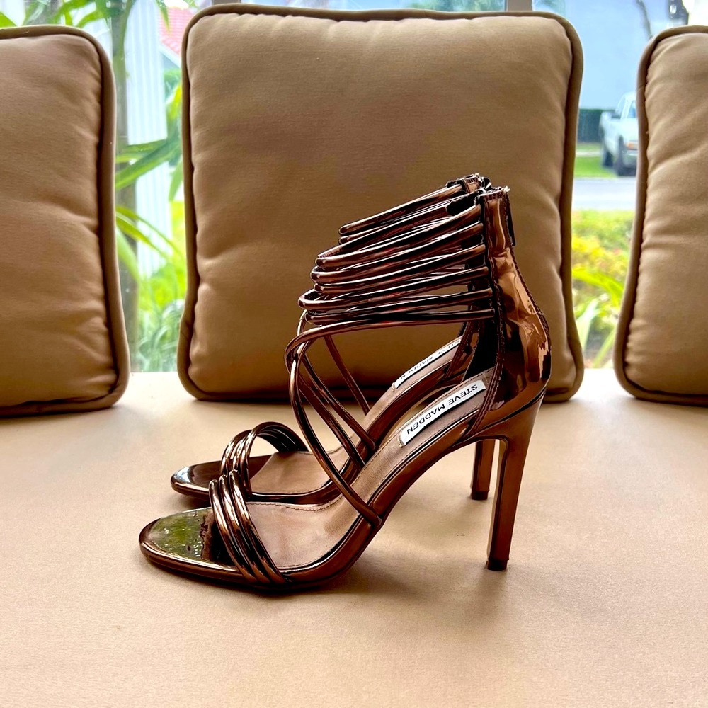 Sandals - Picture 4 of 6